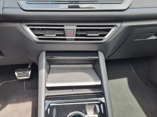 Volkswagen Tiguan Volkswagen Tiguan 1.5 eTSI R-Line Business | Pano | Trekhaak | Stoelverwarming | ACC | HUD | - afbeelding nr 17
