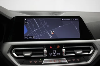 BMW 3 Serie BMW 3 Serie 318I Sedan Business Edition Automaat - Carplay - afbeelding nr 16