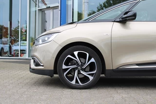 Renault Grand Scénic Renault Grand Scénic 1.3 TCe Bose Automaat | BOSE | 5 Pers | Trekhaak | AGR-Stoelen | Climate Control | Cruise Control | - afbeelding nr 32
