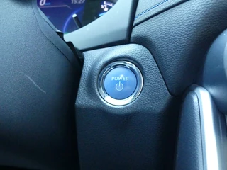 Toyota RAV4 Toyota RAV4 2.5 Hybrid Bi-Tone | Leder | Panoramadak - afbeelding nr 10