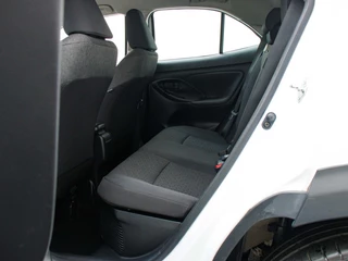 Toyota Yaris Cross Toyota Yaris Cross 1.5 Hybrid Comfort | Navigatie | Stoelverwarming | Camera - afbeelding nr 13