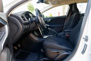Volvo V40 Volvo V40 1.6 T2 R-Design | Trekhaak | Climate control | Cruise control | - afbeelding nr 10