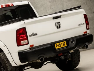 Dodge Ram 1500 Dodge Ram 1500 DODGE 5.7L V8 Big Horn 402Pk Automaat (NAVIGATIE, CLIMATE, STUUR/STOELVERWARMING, CAMERA, LEDEREN SPORTSTOELEN, GETINT GLAS, TREKHAAK, CRUISE, BLUETOOTH, NIEUWSTAAT) - afbeelding nr 14