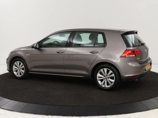 Volkswagen Golf Volkswagen Golf 1.0 TSI Comfortline | Climate control |  Cruise control | Parkeerhulp | Radio/CD | Lichtmetalen velgen - afbeelding nr 2