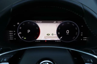 Škoda Karoq Skoda Karoq 1.5 TSI / 150 PK / DSG / Sportline / Black Edition / Virtual Cockpit / Camera / Cruise Control / Trekhaak / 19