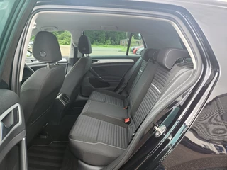 Volkswagen Golf Volkswagen Golf 1.2 TSI Cup 5drs, Clima, Navi, Trekhaak, PDC V+A, Cruise - afbeelding nr 13