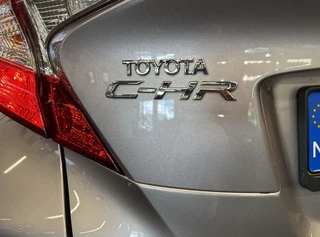 Toyota C-HR Toyota C-HR 1.2 Bi-Tone | CAMERA | NAVI | KEYLESS | LMV | METALLIC | LED - afbeelding nr 35