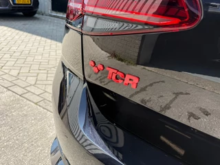 Volkswagen Golf Volkswagen GOLF 2.0 TSI GTI TCR|Pano|Akrapovic|Dynaudio|Leer|dodehoek|Carplay - afbeelding nr 6