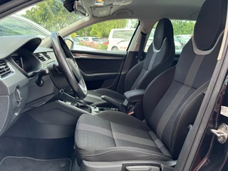 Škoda Octavia Škoda Octavia Combi 1.5 TSI Greentech Style Business AUTOMAAT / RS-STOELEN / VIRTUAL / CANTON / KEYLESS / FULL LED / STOELVERW / NL-AUTO - afbeelding nr 5