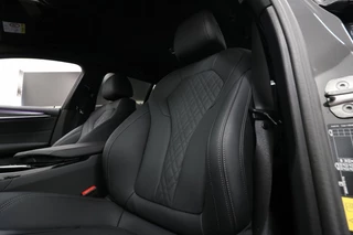 BMW 5 Serie BMW 5 Serie Touring 530 e xDrive M-Sport - afbeelding nr 24
