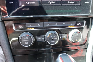 Volkswagen Golf Volkswagen Golf 2.0 TSI GTI TCR 290pk DSG7 Panoramadak Clima Cruise Navi Camera DynAudio Keyless Zwarte 19