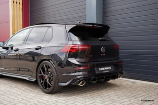 Volkswagen Golf Volkswagen Golf 8 GTI Clubsport | Pano | Matrix IQ | Alcantara | ACC | Rijdersauto Edition | Deep Black Pearl | Fabrieksgar. 2027 - afbeelding nr 19