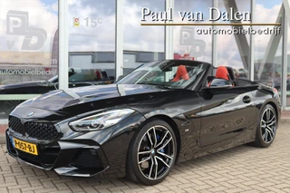 BMW Z4 Roadster (g29) SDRIVE 30i 258PK AUTOMAAT M-SPORT SHADOW LINE Navi | Head Up | Harman Kardon | NL Auto | Stoel/stuurverw. | Cruise | Camera | 19 Inch |