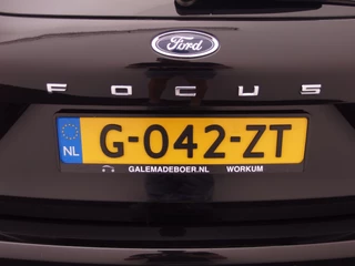 Ford Focus AUTOMAAT / TREKHAAK / FULL LED / KEYLESS / CARPLAY / NAVI / CLIMA / PDC / NL-AUTO - afbeelding nr 21