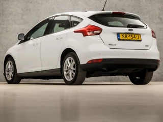 Ford Focus (APPLE CARPLAY, NAVIGATIE, LM VELGEN, PARKEERSENSOREN, SPORTSTOELEN, CRUISE, ELEK PAKKET, NIEUWSTAAT) - afbeelding nr 3