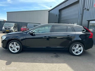 Volvo V60 Volvo V60 2.4 D6 Twin Engine R-Design - afbeelding nr 3