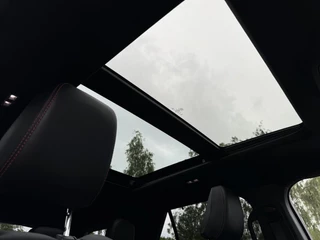 Ford Explorer Ford Explorer 3.0 V6 EcoBoost PHEV ST-Line 457pk | Afneembare Trekhaak | 2.500kg Trekgewicht | Massage stoelen | Panoramadak | Groot Scherm | Adaptieve Cruise - afbeelding nr 17