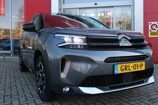 Citroën C5 Aircross Citroen C5 Aircross 1.6 225PK PLUG-IN HYBRID C-SERIES AUTOMAAT Citroen C5 Aircross 1.6 225PK  PLUG-IN HYBRID C-SERIES AUTOMAAT | NAVIGATIE | ACHTERUITRIJ CAMERA | DODEHOEKDETECTIE | APPLE CARPLAY/ANDROID AUTO |  CLIMATE CONTROL | DAB RADIO | CRUISE CONTROL | VERSTELBARE ACHTERSTOELEN | LANE-ASSIST | NIEUWE AUTO! | - afbeelding nr 21