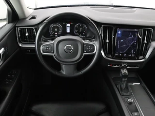 Volvo V60 Volvo V60 2.0 D4 Momentum | 1e eigenaar | Panoramadak |  Leder | Trekhaak | Stoelverwarming | Carplay | Navigatie | Full LED - afbeelding nr 3