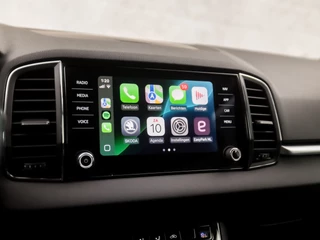 Škoda Karoq 150Pk Automaat (APPLE CARPLAY, GROOT NAVI, CAMERA, TREKHAAK, SPORTSTOELEN, GETINT GLAS, PARKEERSENSOREN, CRUISE, NIEUWSTAAT) - afbeelding nr 8