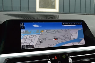 BMW 3 Serie BMW 3 Serie 318i M-Sport Rijklaarprijs-Garantie Navigatie Leder sport interieur  Live Cockpit Plus - afbeelding nr 17