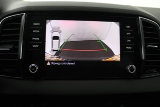 Škoda Karoq Skoda Karoq 1.5 TSI ACT Ambition Business (ACHTERUITRIJCAMERA, PARKEERSENSOREN, CRUISE CONTROL, NAVIGATIE, AUTOMAAT) - afbeelding nr 23