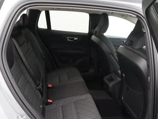 Volvo V60 Volvo V60 Cross Country 2.0 B5 AWD Core | Driver Awareness Pack - afbeelding nr 12