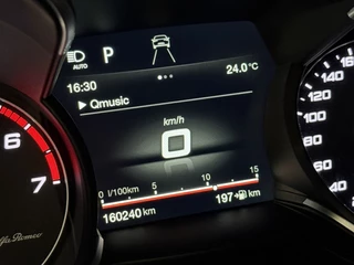 Alfa Romeo Stelvio Alfa Romeo Stelvio 2.0 T 281PK AWD automaat Special Ed. Q4 / LED / 2018 - afbeelding nr 9