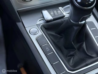 Volkswagen Passat Volkswagen Passat Variant 1.4 TSI | Clima | Cruise | Navi - afbeelding nr 21
