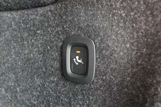 Volvo XC40 Volvo XC40 T3 Momentum Business | Parkeercamera | Stoelverwarming | Trekhaak | Pilot Assist | Keyless - afbeelding nr 44