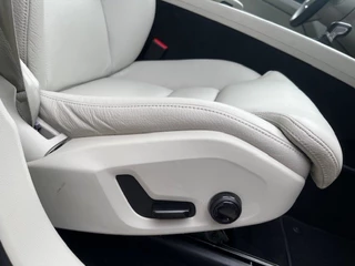 Volvo XC60 Volvo XC60 2.0 D4 AWD INSCRIPTION - PANO - 20 INCH - afbeelding nr 17