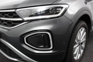 Volkswagen T-Roc Volkswagen T-Roc 1.5 TSI DSG Style | Navigatie | Apple Carplay / Android Auto | Climate Control | Led | Digitale Cockpit | Adaptive Cruise Control | Trekhaak - afbeelding nr 26