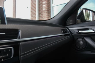 BMW X2 ➡️ BMW X2 sDrive18i F39 High Executive Edition M-sport | M-pakket | Dakraam | 2e eigenaar | Head up | Harman-Kardon | Camera | Leer | LED | Navi | PDC | 19 inch |  Stoelverwarming | Automaat | - afbeelding nr 33