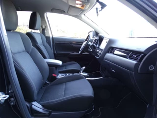Mitsubishi Outlander Mitsubishi Outlander 2.4 PHEV 4WD 1e eig / NAP - afbeelding nr 21