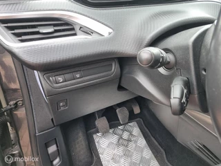 Peugeot 2008 Peugeot 2008 1.2 PureTech Blue Lion , PANO dak , Navi - afbeelding nr 11