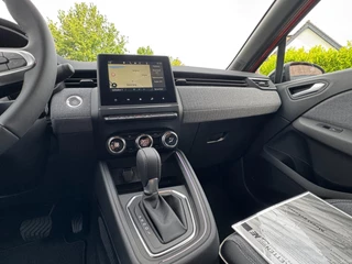 Renault Clio Renault Clio 1.0 TCe ECO-G 100 techno AUTOMAAT / CAMERA / NAVI / CARPLAY / ECC / ZGAN - afbeelding nr 14