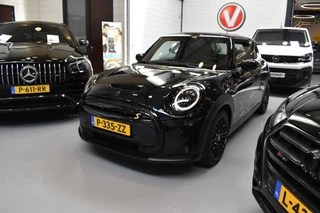 MINI Electric MINI Electric Mini Resolute edition 33 kWh Pano automaat resolute edition 135kw 1e eigenaar n.a.p. Pano / Leder / Harman Kardon / Head Up / Camera / Keyless - afbeelding nr 5