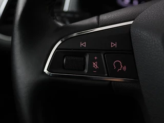 SEAT Leon SEAT Leon 1.0 EcoTSI Style Business Intense | 1e eigenaar |  DSG automaat | Camera | Stoelverwarming | Carplay | Virtual cockpit - afbeelding nr 15