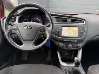 Kia cee'd Kia cee'd 1.0 T-GDi First Edition 2e Eigenaar,Navi,Airco,Cruise,Camera,Trekhaak,LM Velgen,NL Auto,N.A.P,Nieuwe Apk bij Aflevering - afbeelding nr 3