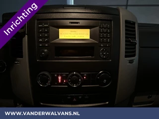 Mercedes-Benz Sprinter Mercedes-Benz Sprinter 316 CDI 164pk L2H2 inrichting Euro6 Airco | 2800kg Trekhaak | Cruisecontrol | Chauffeursstoel Parkeersensoren, multifunctioneel stuurwiel - afbeelding nr 6