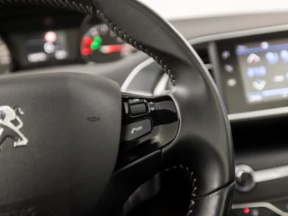 Peugeot 308 (PANORAMADAK, APPLE CARPLAY, GROOT NAVI, PARKEERSENSOREN, SPORTSTOELEN, GETINT GLAS, CRUISE, NIEUWE APK, NIEUWSTAAT) - afbeelding nr 19