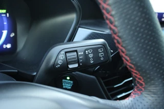 Ford Kuga Ford Kuga 2.5 PHEV ST-Line X | Wegklapbare trekhaak | Winter Pack | 19 inch velgen + rode remklauwen | Bang&Olufsen | Elektrische achterklep - afbeelding nr 25