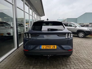 Ford Mustang Mach-E Ford Mustang Mach-E RWD 75 kWh | Rondomzichtcamera | Lederen Bekleding | Trekhaak | LED | Stoelverwarming | Stuurwielverwarming | B&O Audio | Apple Carplay/Android Auto | - afbeelding nr 26