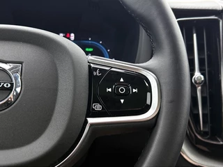 Volvo XC60 Volvo XC60 2.0 T6 AWD Ultimate Dark | 360° Camera | Bowers & Wilkins | Luch - afbeelding nr 16