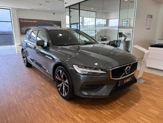 Volvo V60 Volvo V60 B4 Essential Edition | Climate Pack | Achteruitrijcamera | - afbeelding nr 2