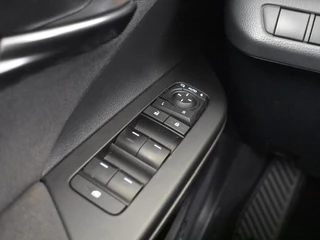 Toyota C-HR Toyota C-HR 2.0 Hybrid 200 First Edition | Parkeersensoren V+A - afbeelding nr 24