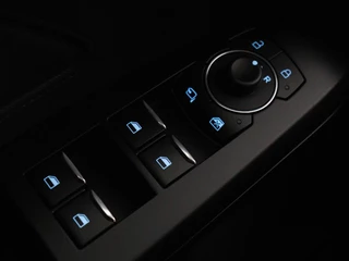 Ford Focus Ford Focus 1.0 EcoBoost Hybrid Titanium Style |  Stoel & stuurverwarming | Camera | Full LED | Carplay | Climate control | Navigatie | Park Assist | Getint glas - afbeelding nr 29