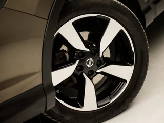 Nissan QASHQAI (PANORAMADAK, NAVIGATIE, CLIMATE, 360 CAMERA, STOELVERWARMING, SPORTSTOELEN, GETINT GLAS, XENON, CRUISE, NIEUWSTAAT) - afbeelding nr 30