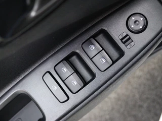 Hyundai i10 Hyundai i10 1.0 Comfort | Stoel/Stuurverwarming | Airco | Carplay navigatie - afbeelding nr 21