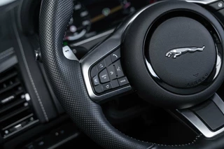 Jaguar F-Type Jaguar F-type P300 RWD R-Dynamic Black - afbeelding nr 40